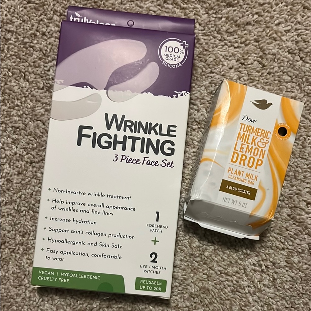 Wrinkle Fighting Face Set - Purple and White